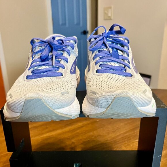 Brooks Adrenaline GTS 22 Women's Running Shoes Grey/White/Purple Colorway Size 8 - Picture 4 of 6